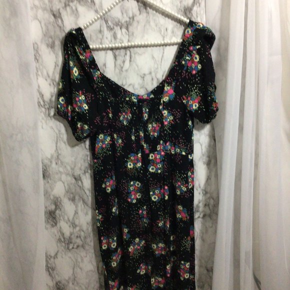 Anthropologie Dresses & Skirts - Anthropologie Short Sleeved Floral Dress
